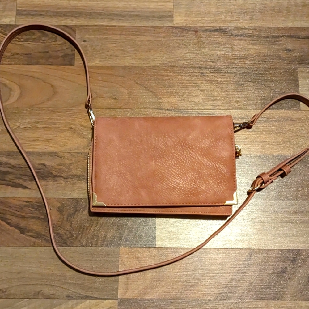 Urban Expressions small crossbody wallet purse